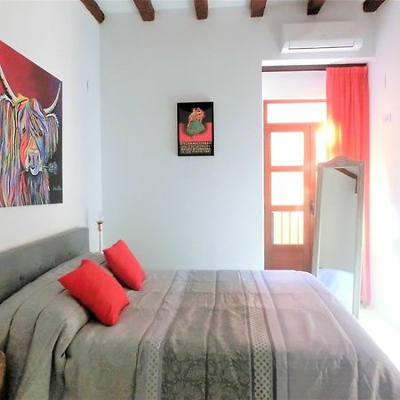 Total Valencia Lonja Apartment Exterior photo